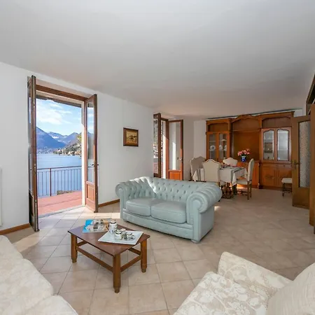 Casa Fronte Isola Ossuccio