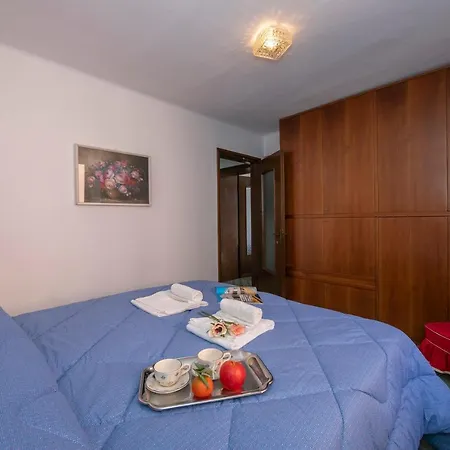 Διαμέρισμα Casa Fronte Isola Ossuccio